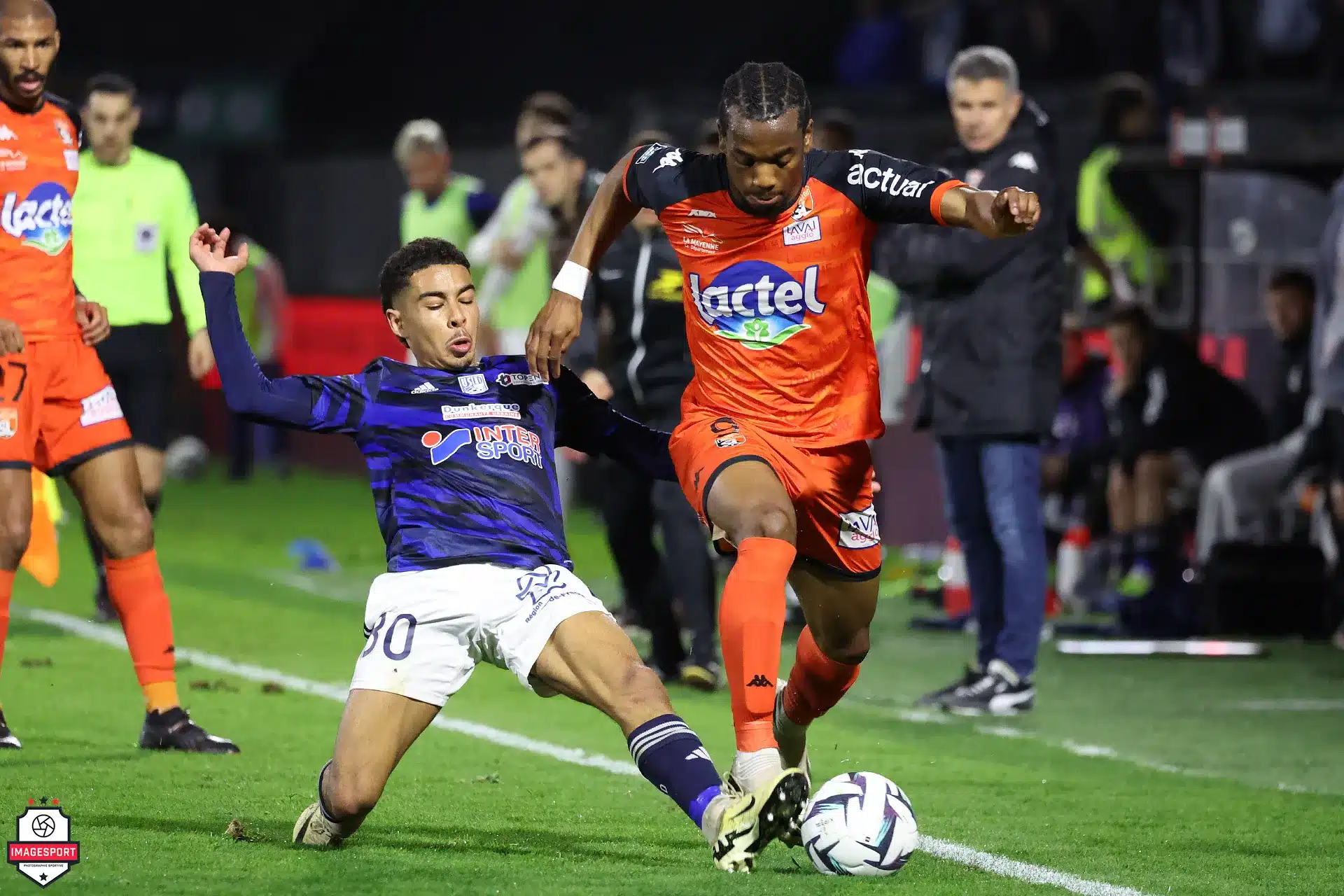 Gessime YASSSINE (USL Dunkerque) / Junior KADILE (Stade Lavallois)