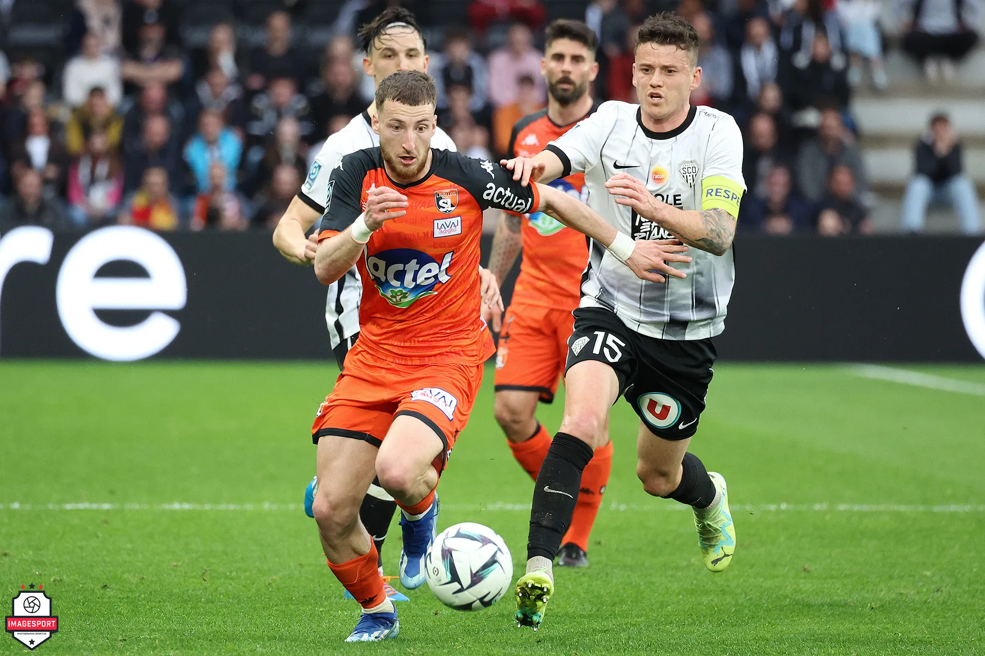 Thibaut VARGAS (Stade Lavallois) / Pierrick CAPELLE (Angers SCO)