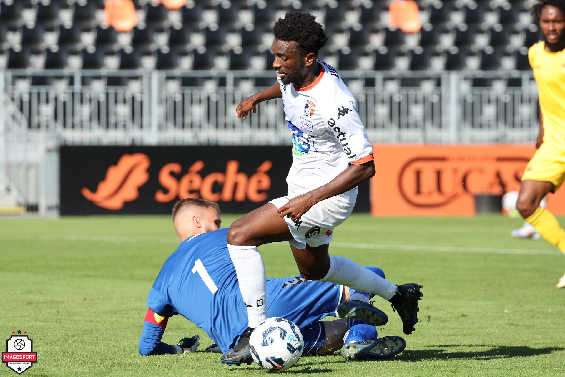 But Kevin ZOHI (Stade Lavallois)