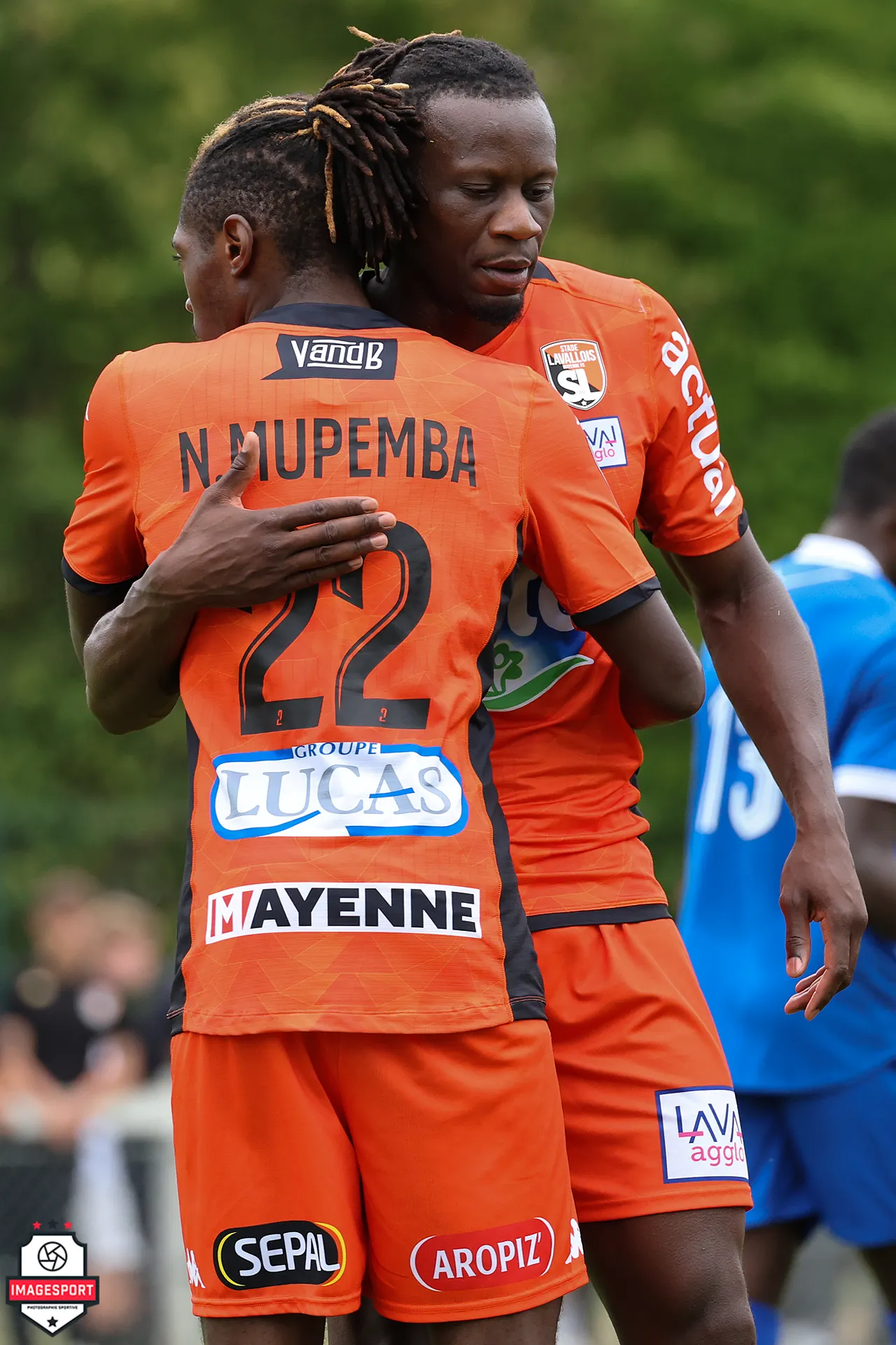 Noa MUPEMBA (Stade Lavallois) : Malik TCHOKOUNTE (Stade Lavallois)